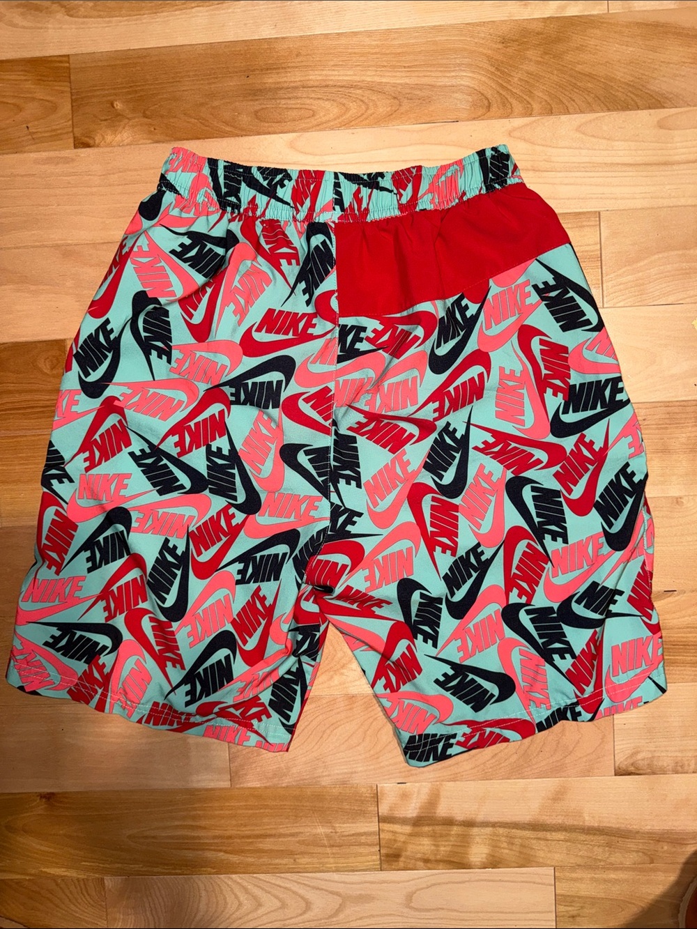Nike Mint with Red and Black Logo Athletic Shorts YM EUC - Picture 3 of 3
